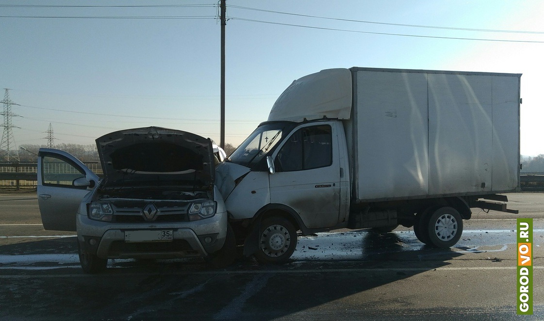 газель сломалась пополам