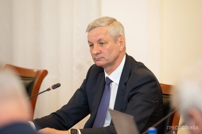 Андрей Луценко: «Депутаты ЗСО заслушают отчет врио губернатора Георгия Филимонова на внеочередной сессии»