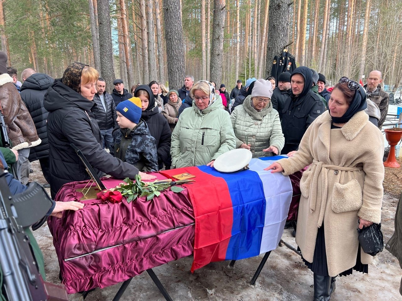 В Чагодощенском округе простились с вологжанином, который погиб в спецоперации на Украине