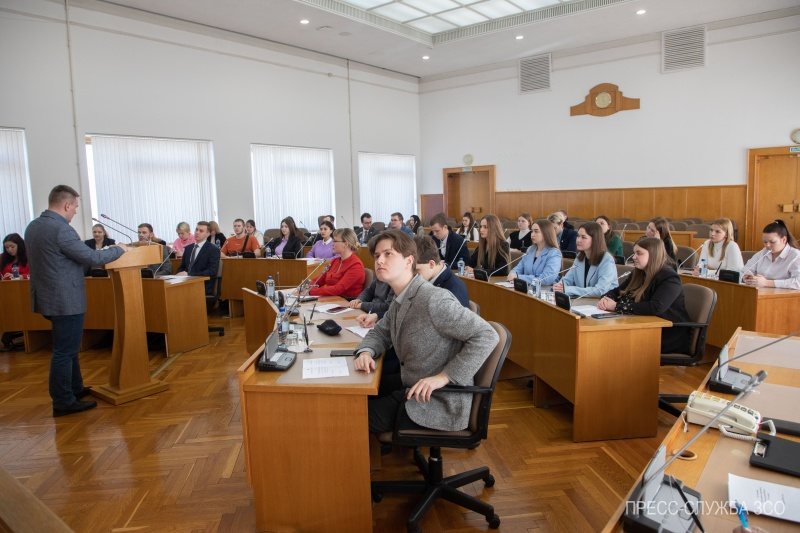 Областное Законодательное собрание готово всесторонне поддерживать молодых вологжан в их политических начинаниях