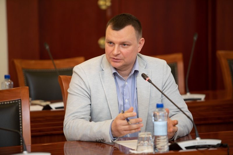 Андрей Луценко и прокурор области взяли на контроль обращения по приведению в порядок дорожного полотна