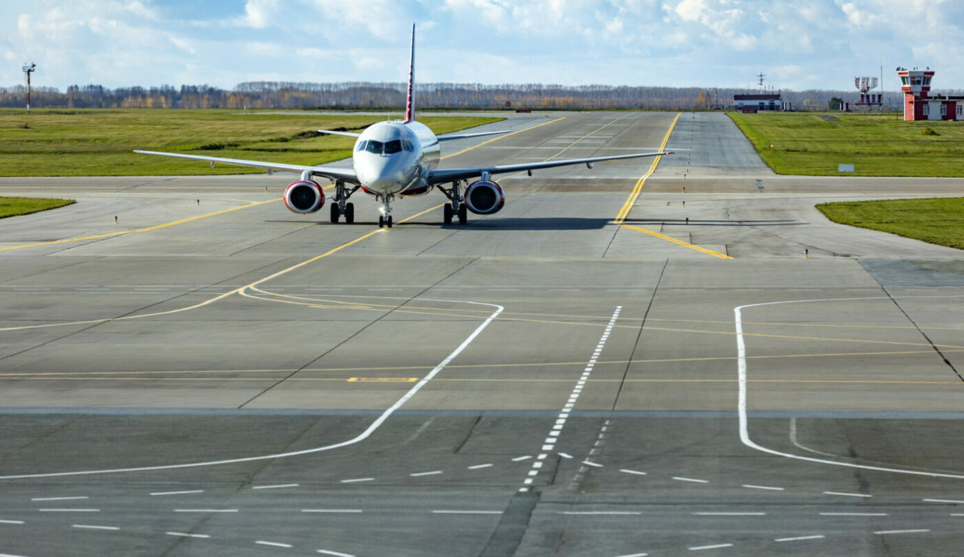 Самолет Sukhoi Superjet 100 будут производить в Индии