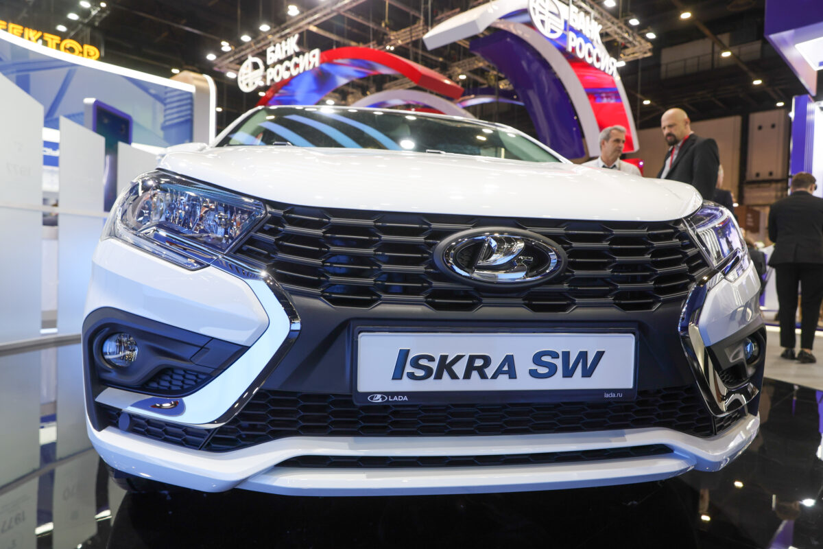 Лада Искра