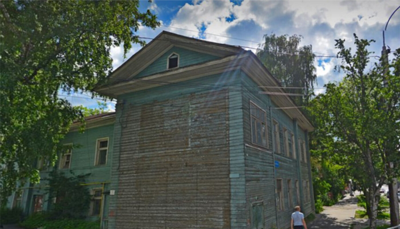 Администрация Вологды продаёт двухэтажный дом в центре города и землю под ним