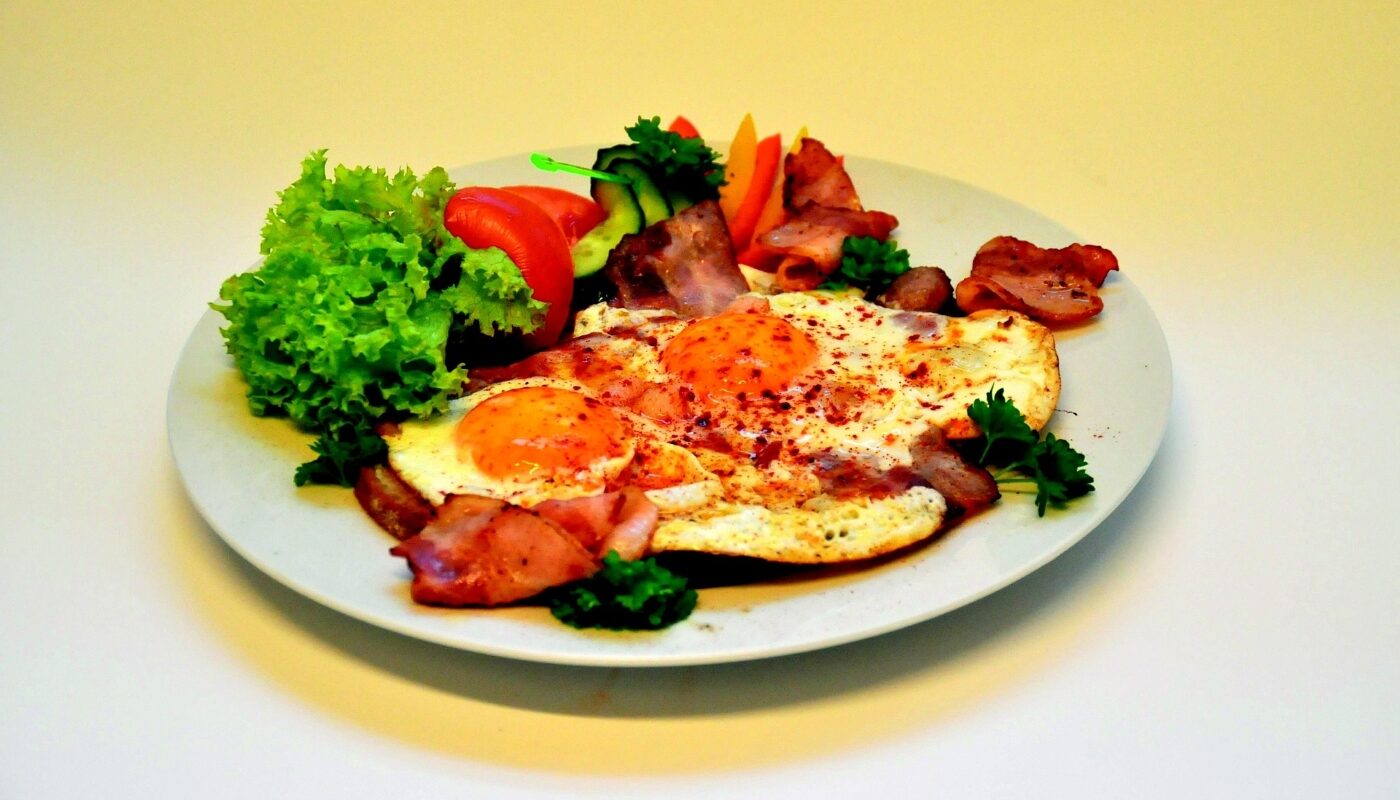 Королевский омлет: необычное сочетание продуктов, которое любила Елизавета II