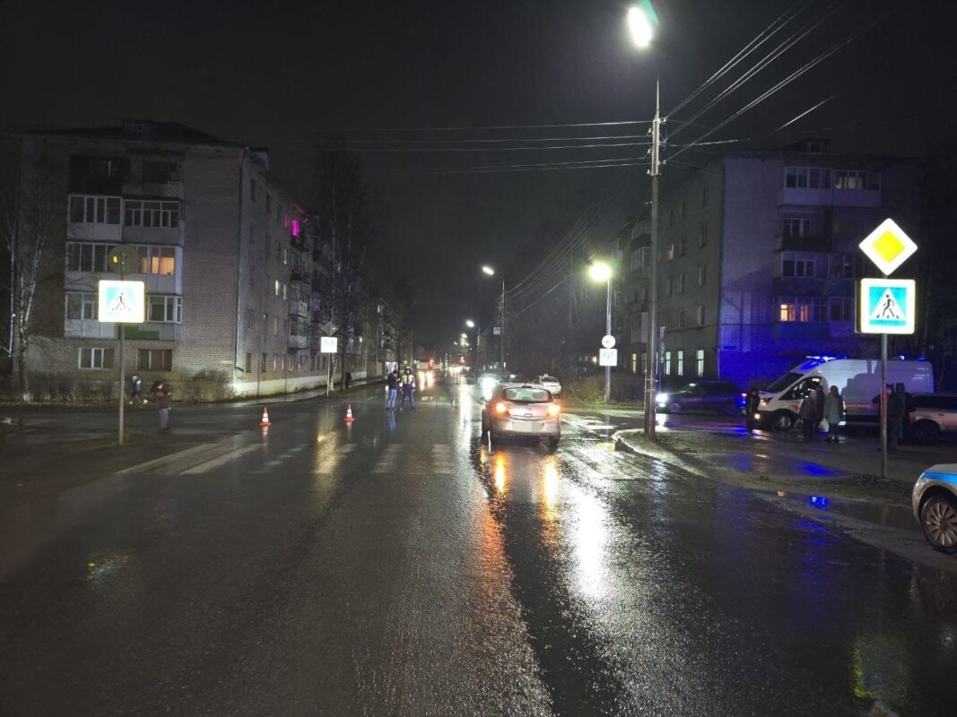 В Великом Устюге автомобилистка сбила женщину