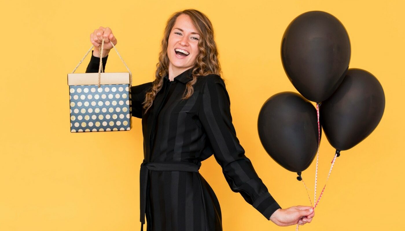 девушка шопинг черная пятница