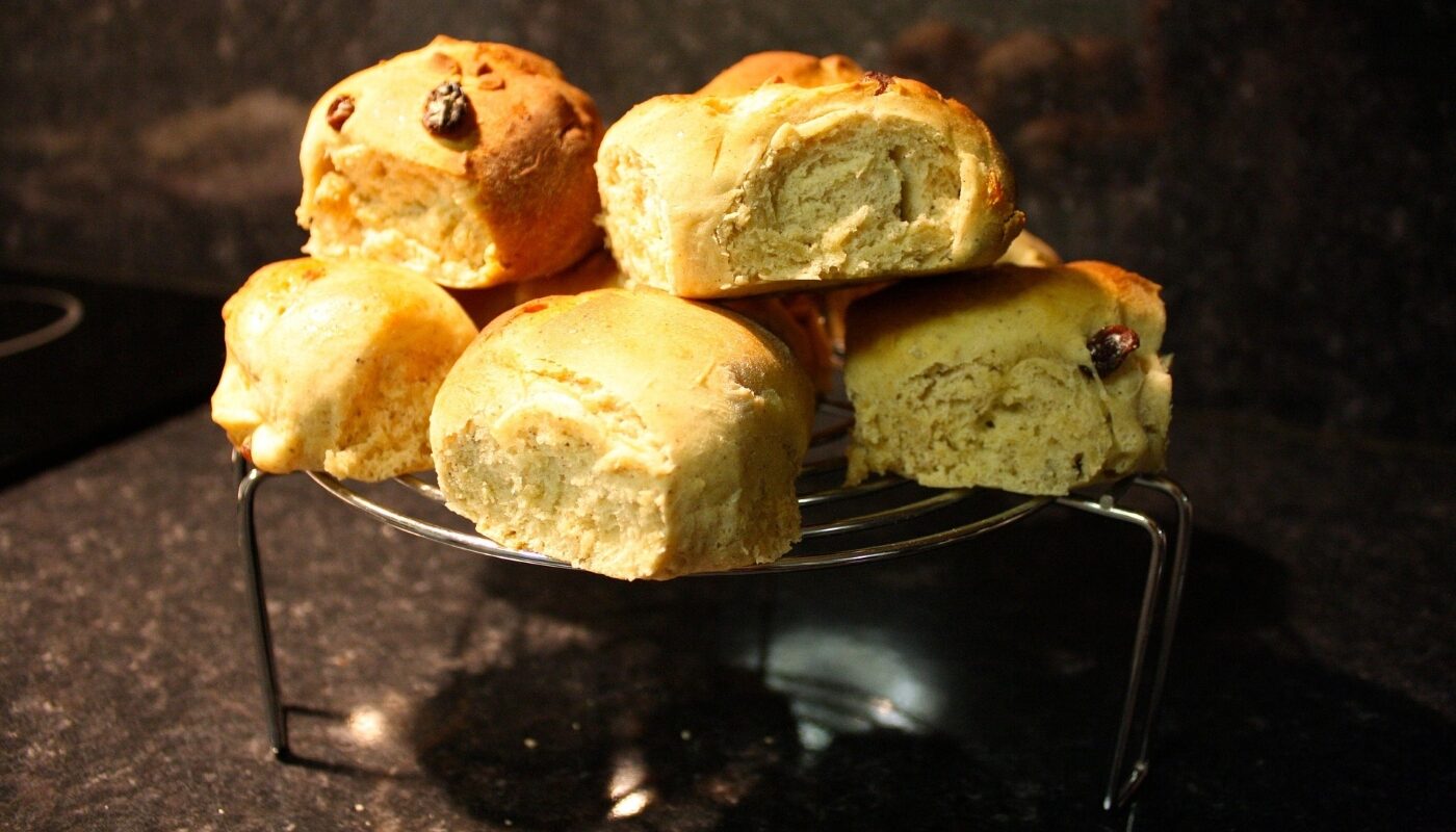 воздушные булочки на решетке гриля