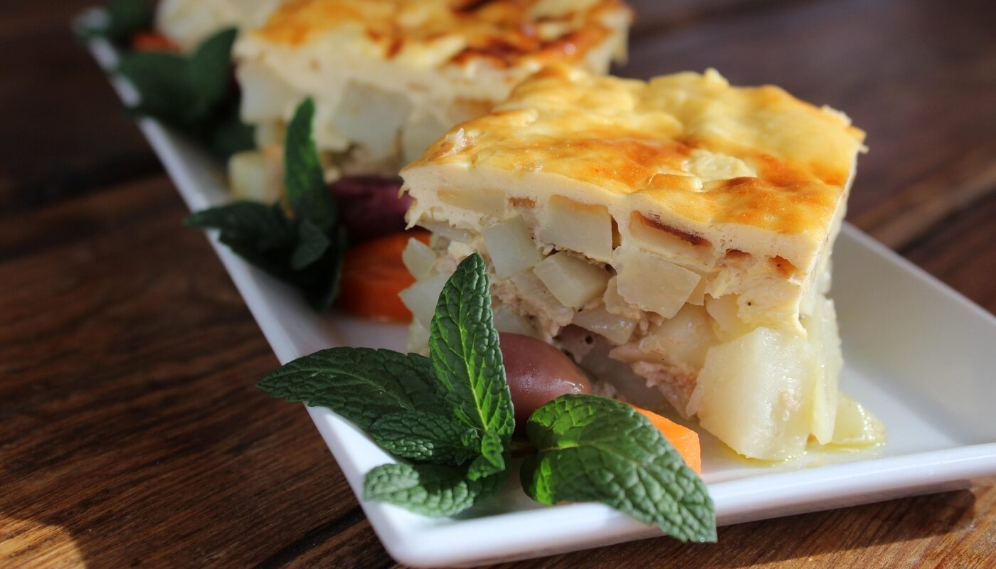 Еда салат на прямоугольной тарелке pixabay.com