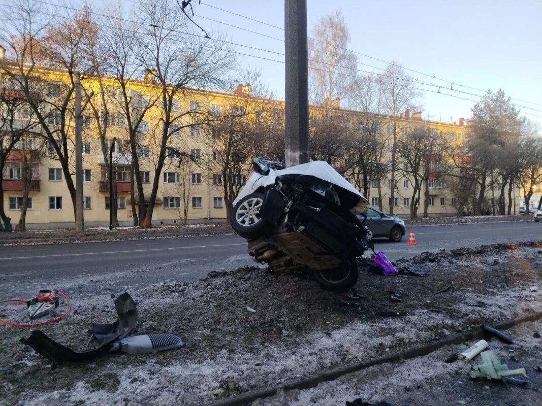 В Вологде молодой человек погиб в жестком ДТП