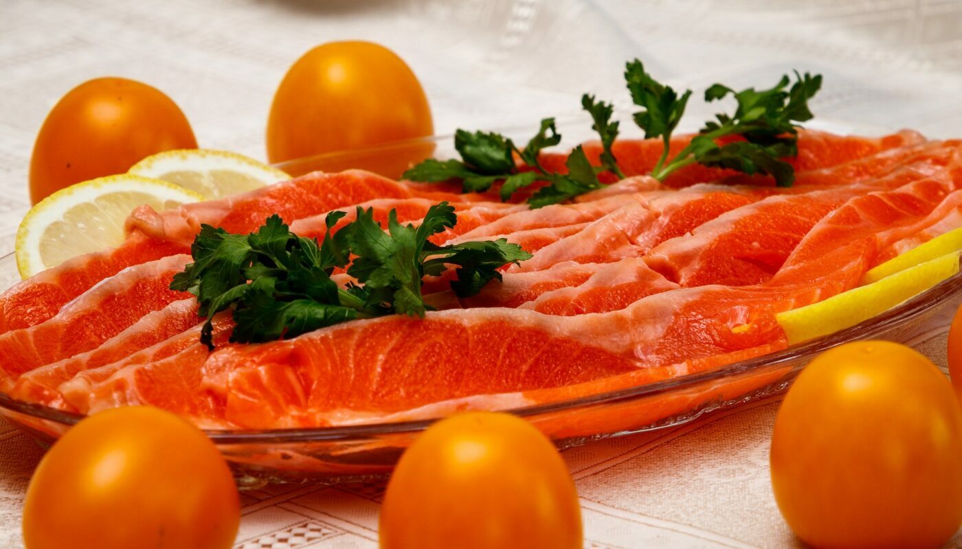 От семги и форели не отличить: в этом маринаде горбуша станет царицей новогоднего стола