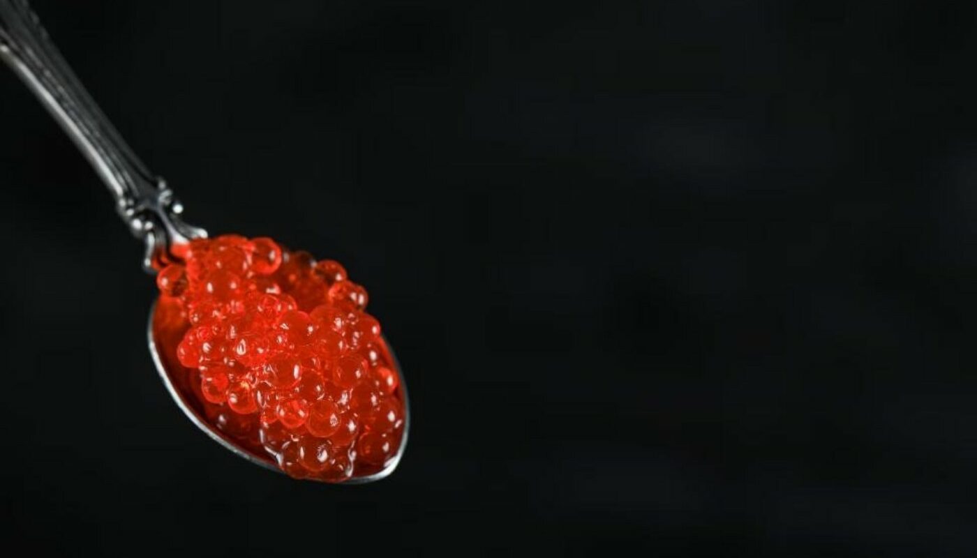 ложка красной икры