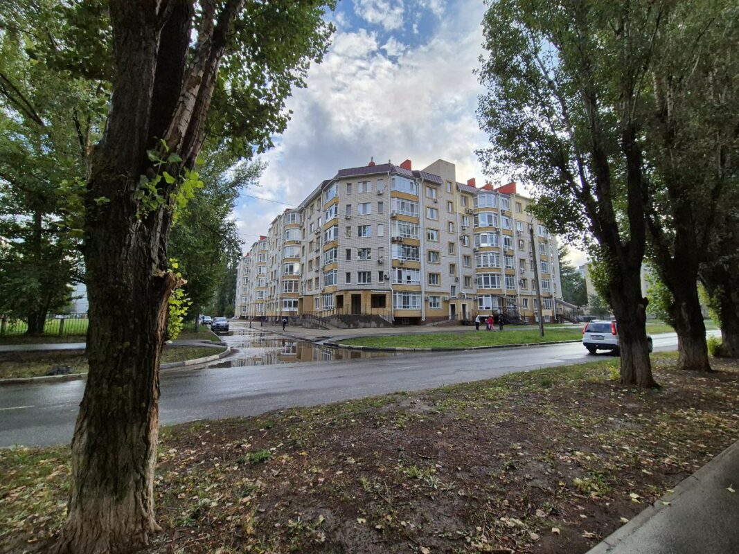 Многоэтажный дом