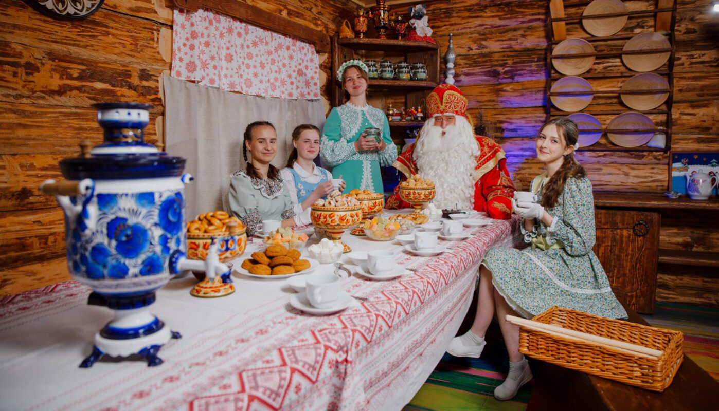 В России вновь заработала горячая линия Деда Мороза и его помощников