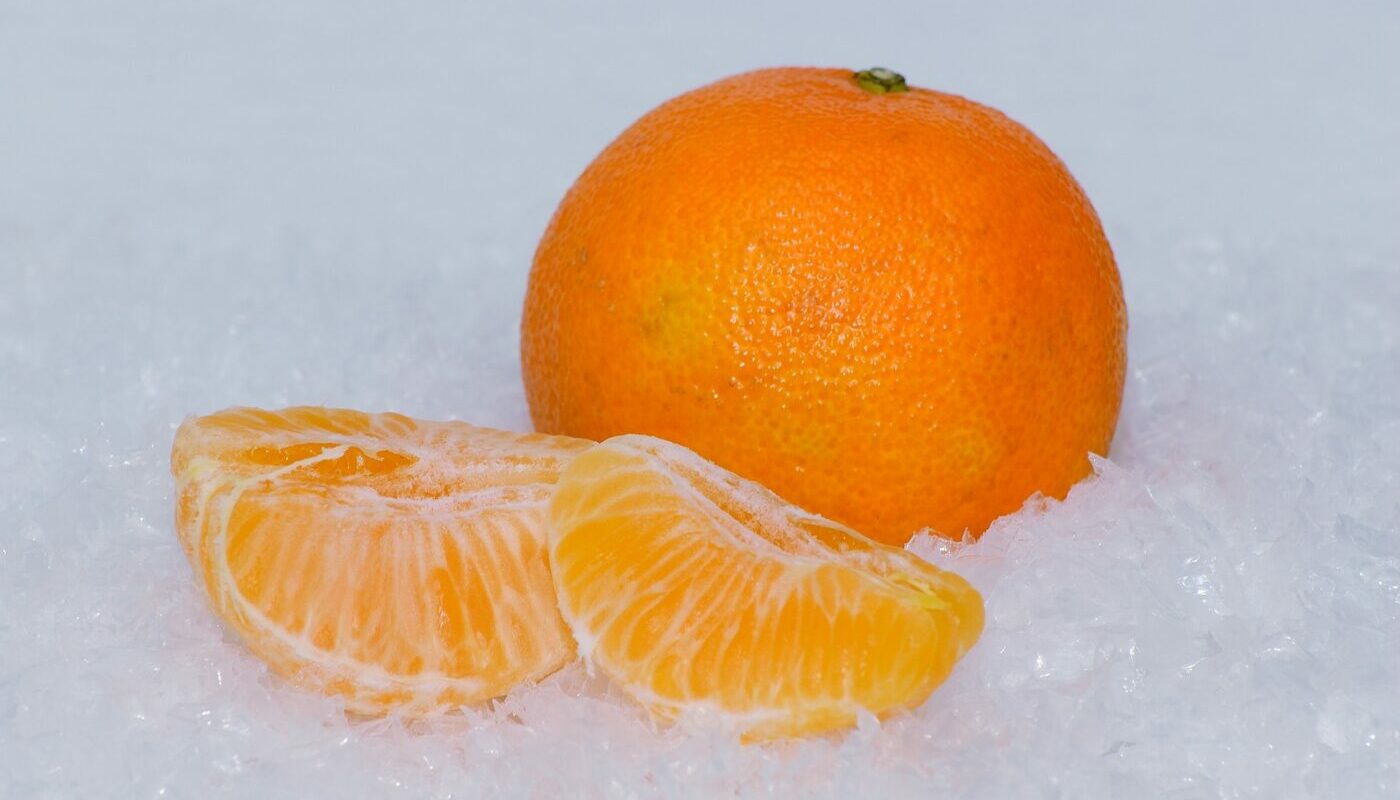 Легкий новогодний десерт «Мандарины в снежной шубе»: для тех, кому надоело печь торты