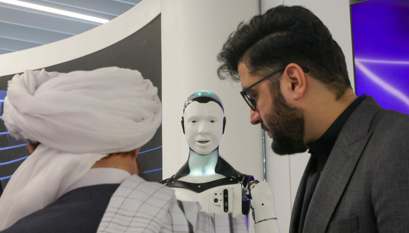 «Кража — это не инновация»: звезды Голливуда массово выступили против искусственного интеллекта