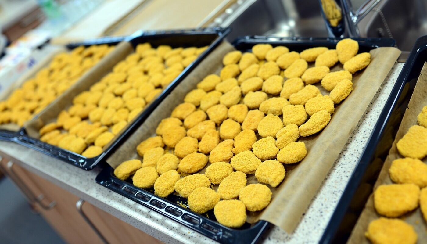 Куриные наггетсы, как из ресторана быстрого питания: только сочнее, нежнее и полезнее