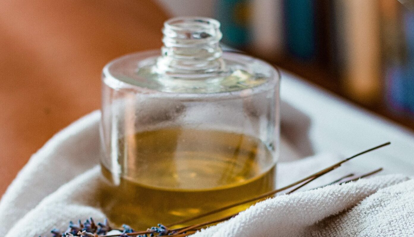 Зимняя маска для сухих рук: цыпки и трещины исчезнут за одну ночь