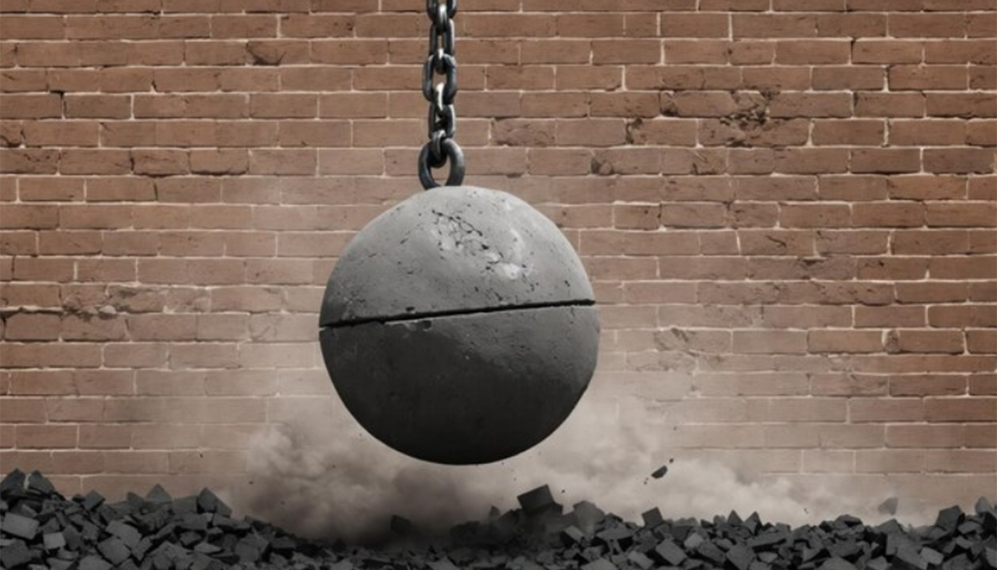 В Вологде снесут шлагбаум, ограды и другие конструкции