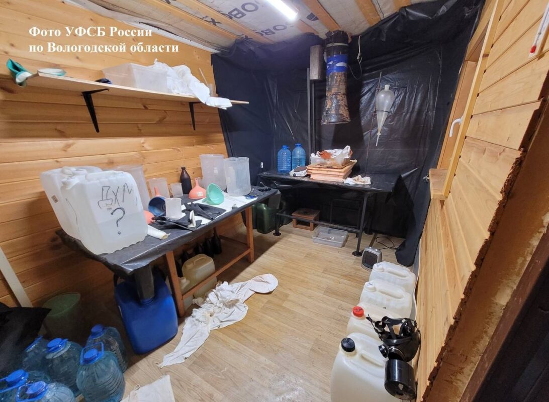 Изготовители наркотиков на двоих получили 32 года лишения свободы