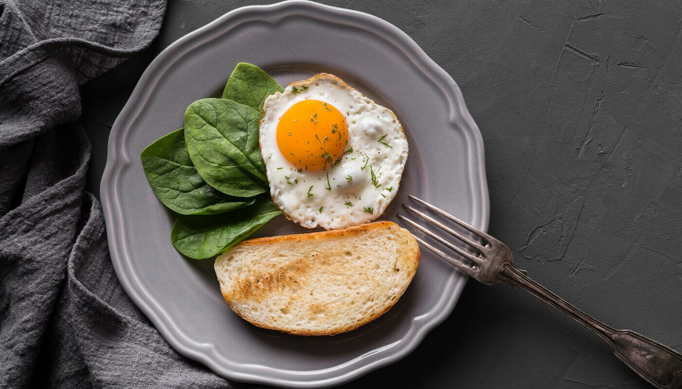 Инструкция как правильно пожарить яичницу-глазунью