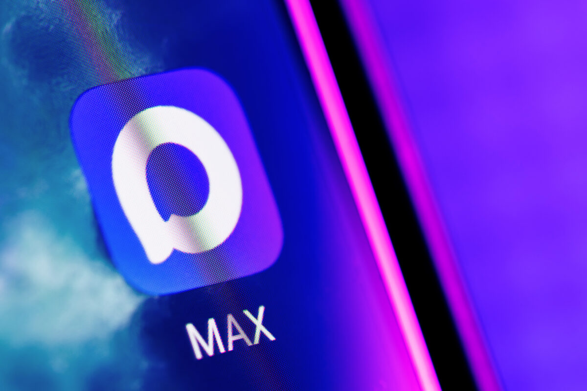 Российские банки отказываются платить за подтверждение операций через мессенджер MAX