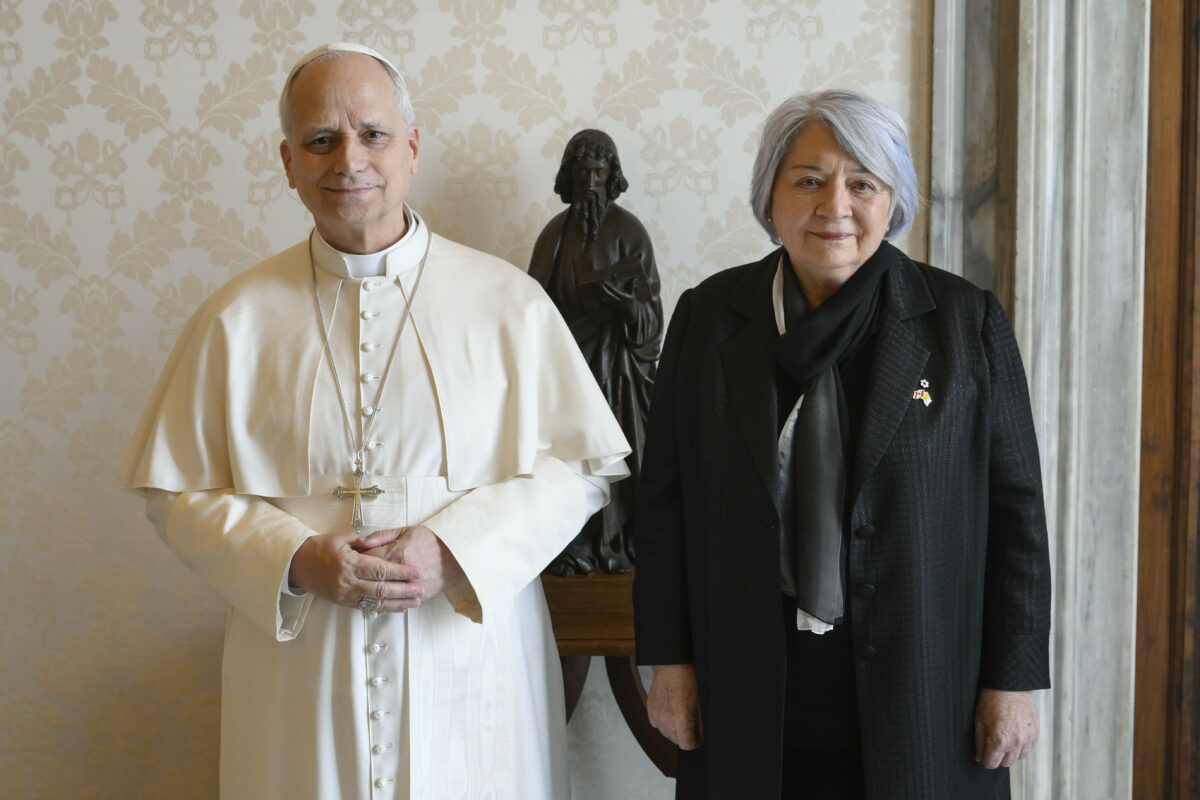 Папа Римский Лев XIV призвал священников отказаться от использования ИИ при написании проповеди