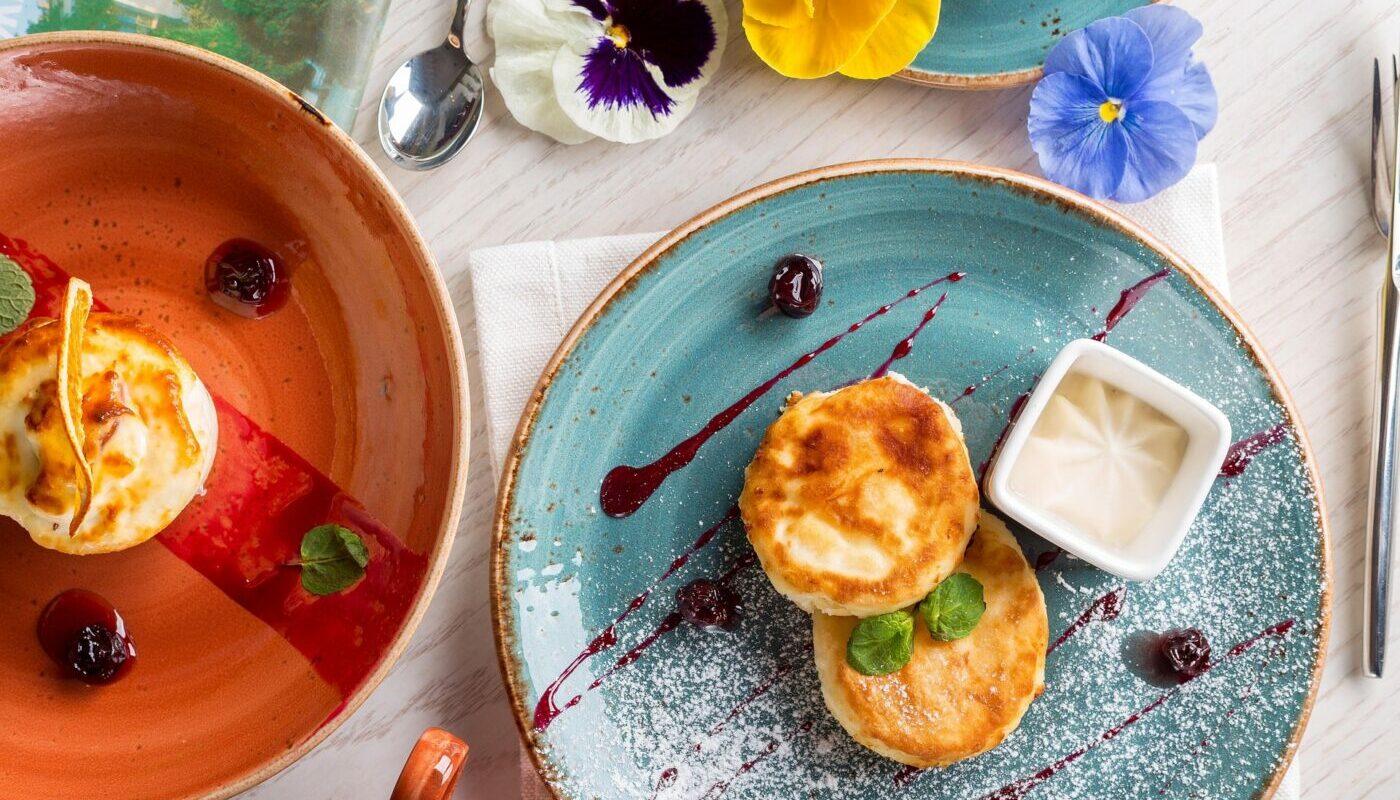 Шоколадные сырники для утреннего кофе: лучший вариант для сытного завтрака