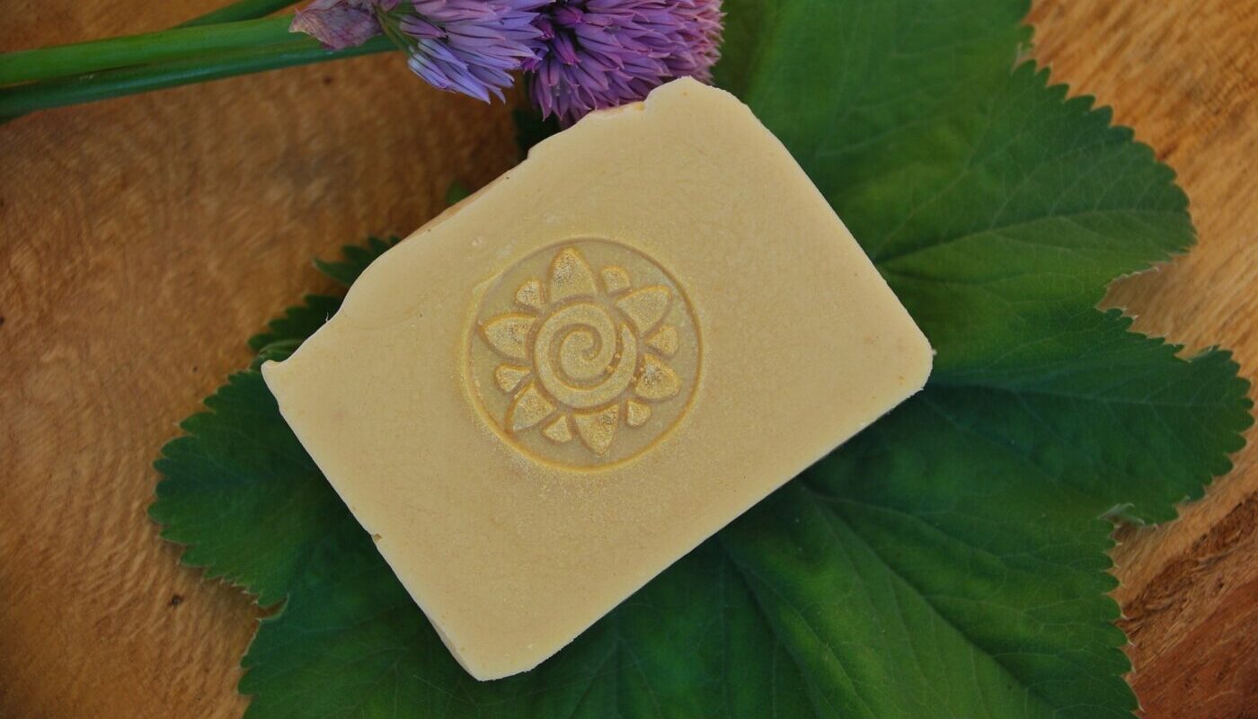 Домашний «Анти-Жир» для уборки: копеечная смесь вернет блеск всем поверхностям в доме