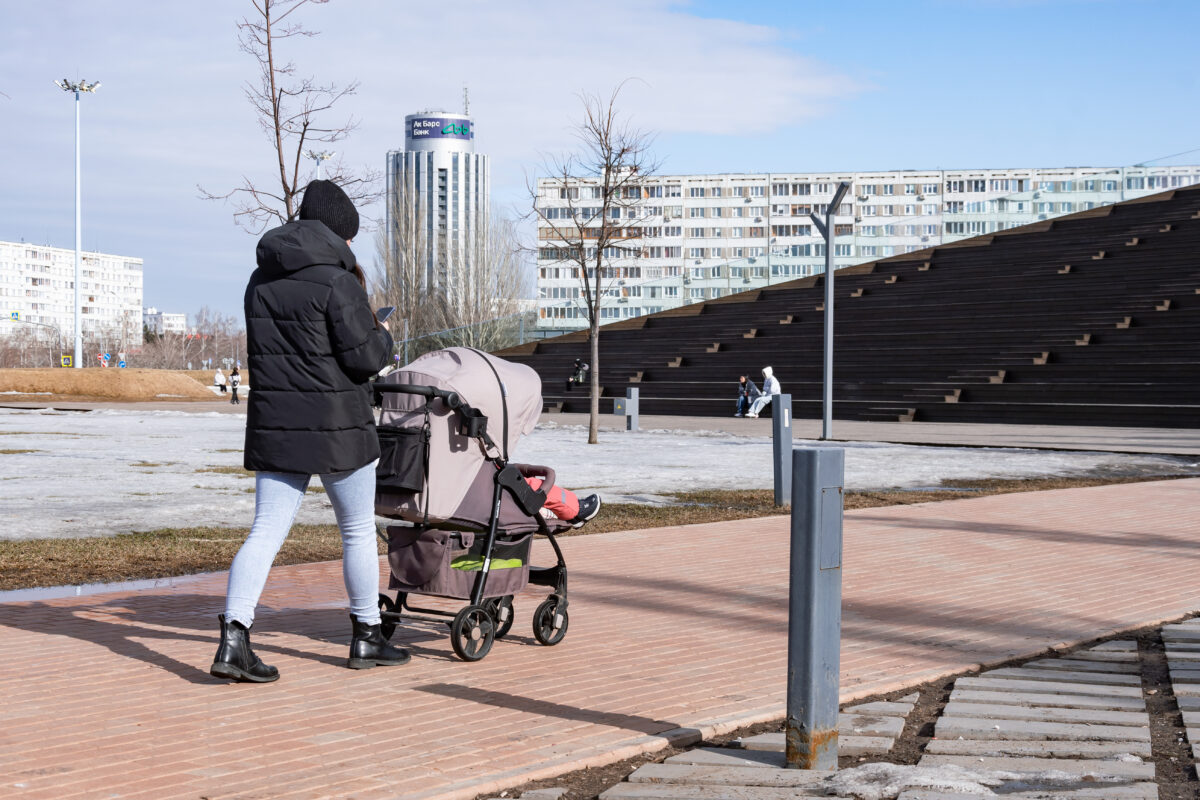 “Рожают мужчин без стержня”: в Госдуме пообещали разобраться с женщинами, рожающими “для себя”
