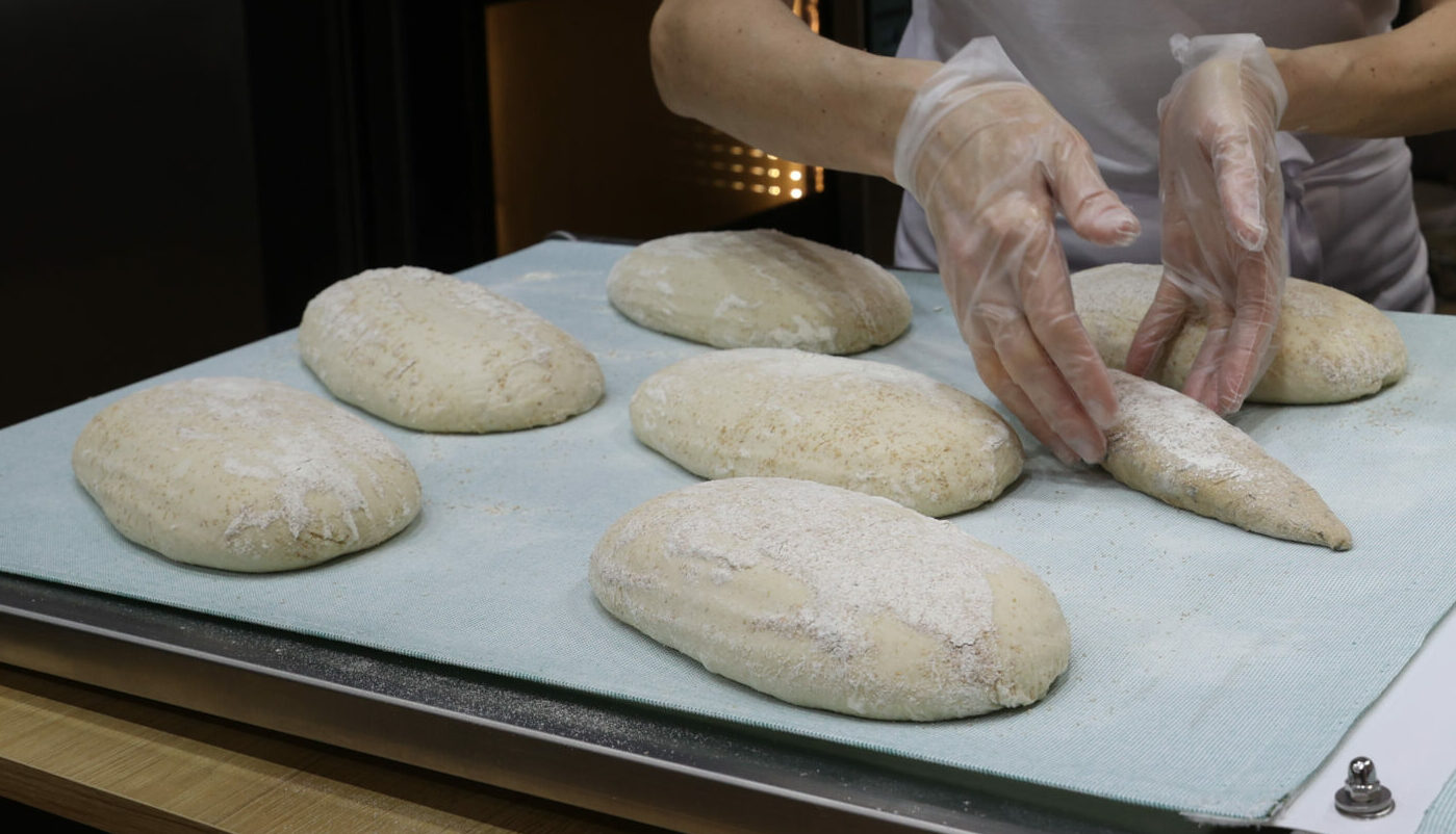 Слоеный пирог из обычного теста: простой рецепт позволит создать кулинарный шедевр