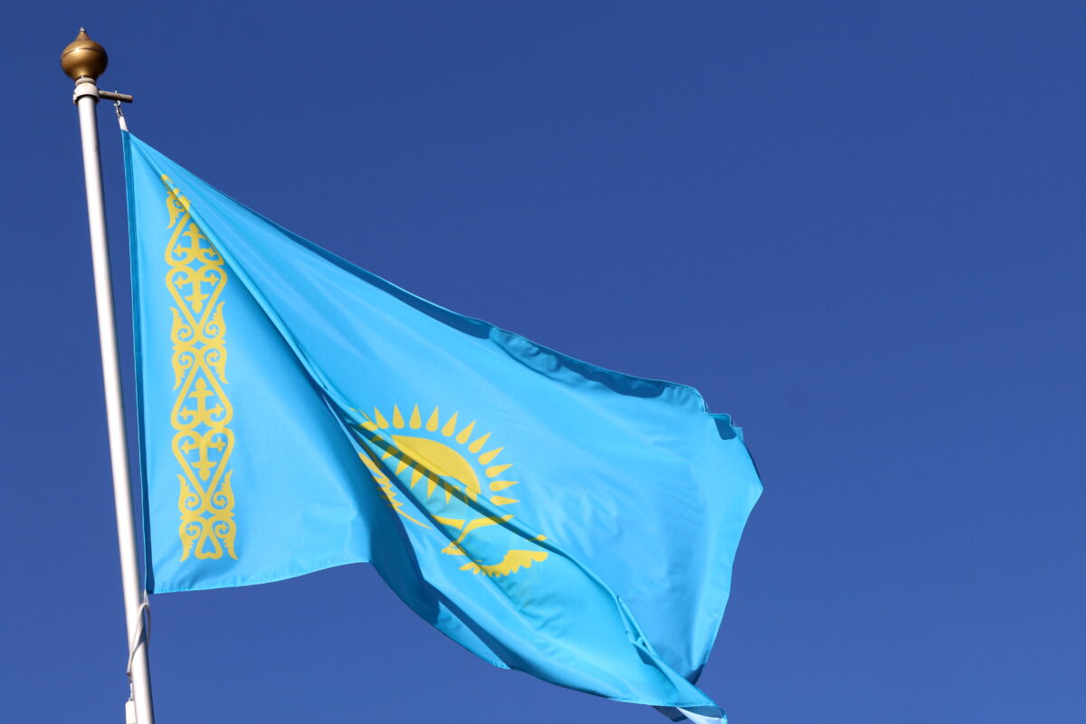 Казахстан ужесточил правила получения ВНЖ. Знание казахского языка стало обязательным