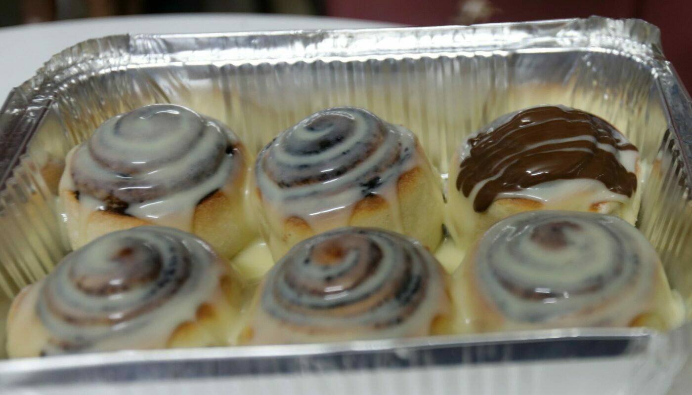 Пирог в стиле булочек «Cinnabon»: сочное угощение с апельсиновым ароматом