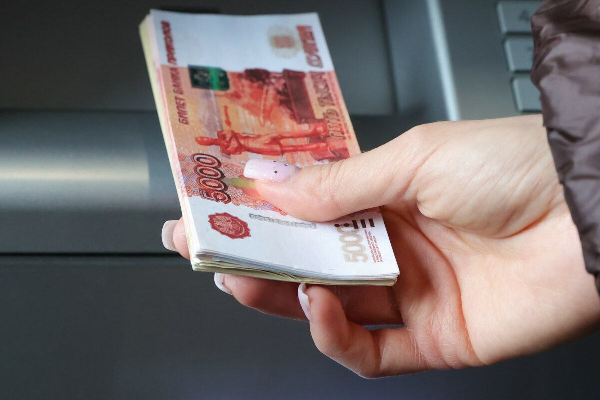 Российских вкладчиков лишили права на вычеты с доходов по депозитам