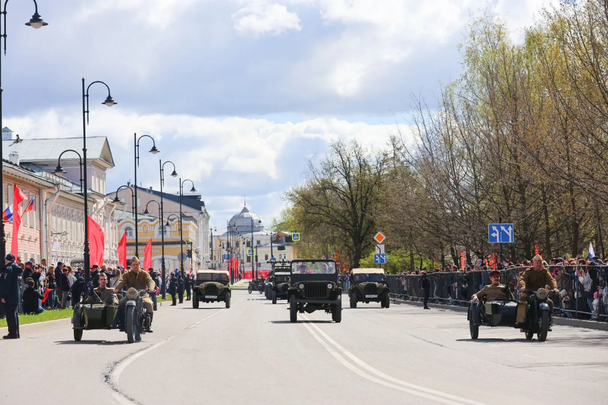 В Вологде состоялся парад военной техники