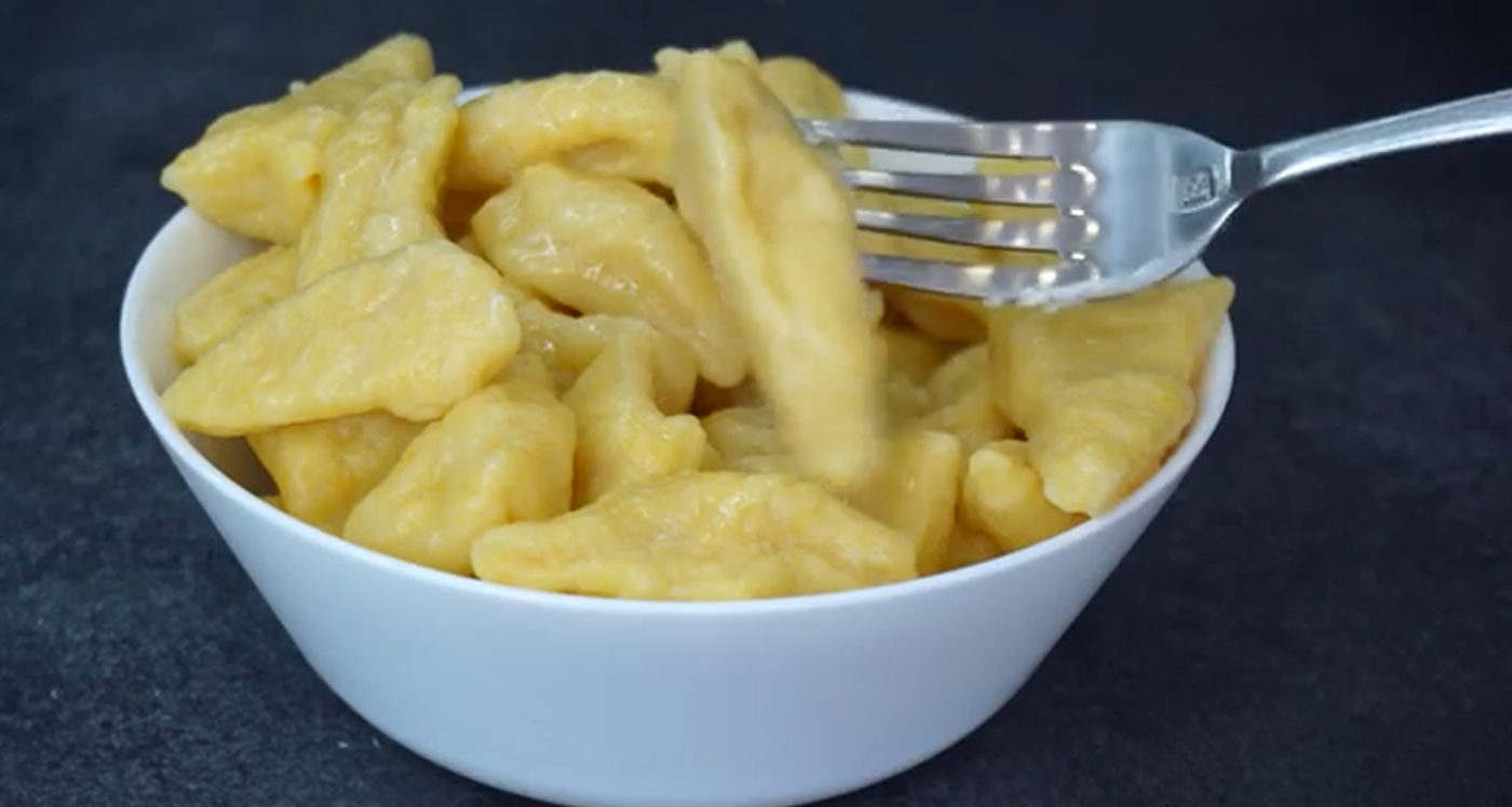 Ленивые вареники с необычным вкусом: секретный ингредиент подарит нежный аромат