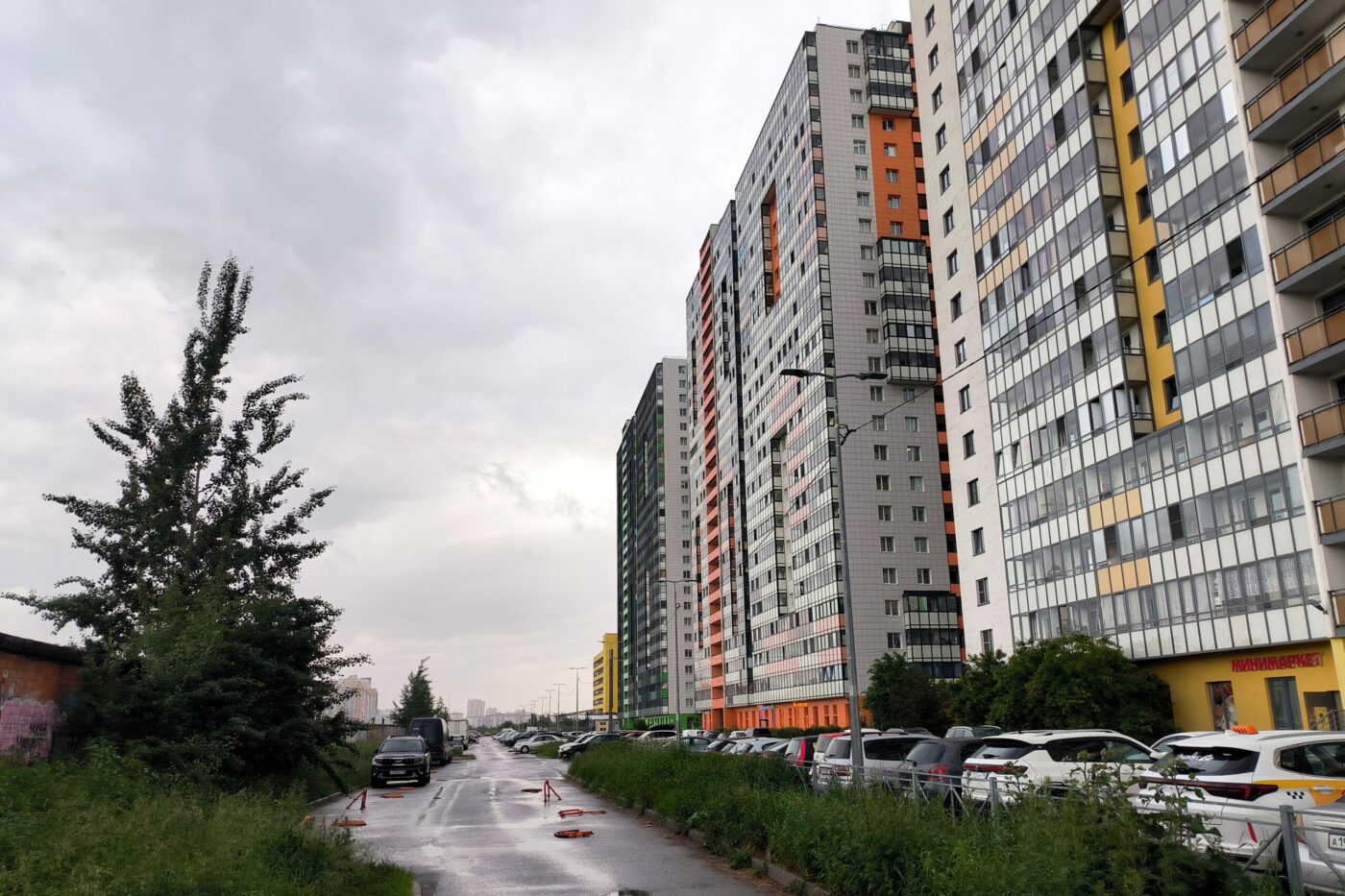 В России предложили штрафовать блогеров, которые показывают недоделки застройщиков