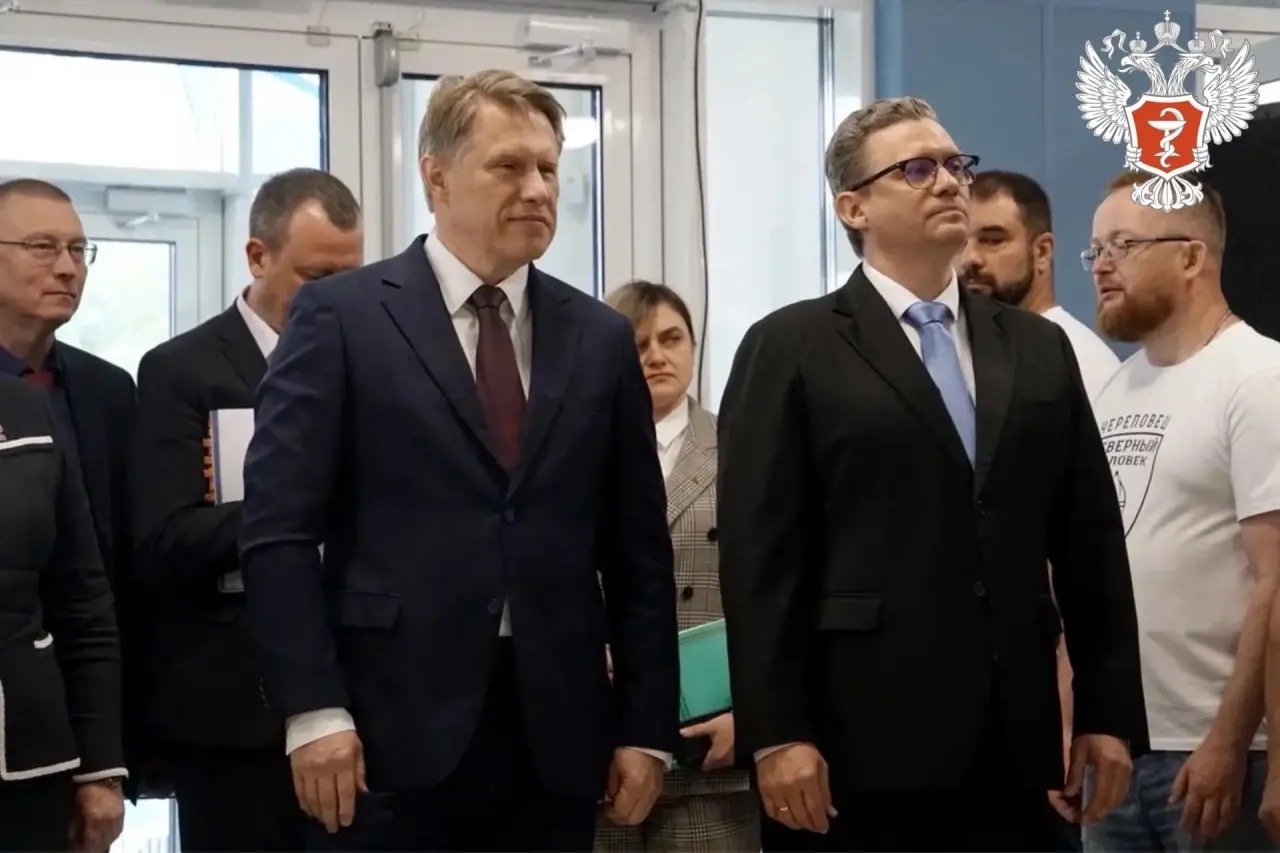 Министр здравоохранения России открыл поликлинику в Череповце