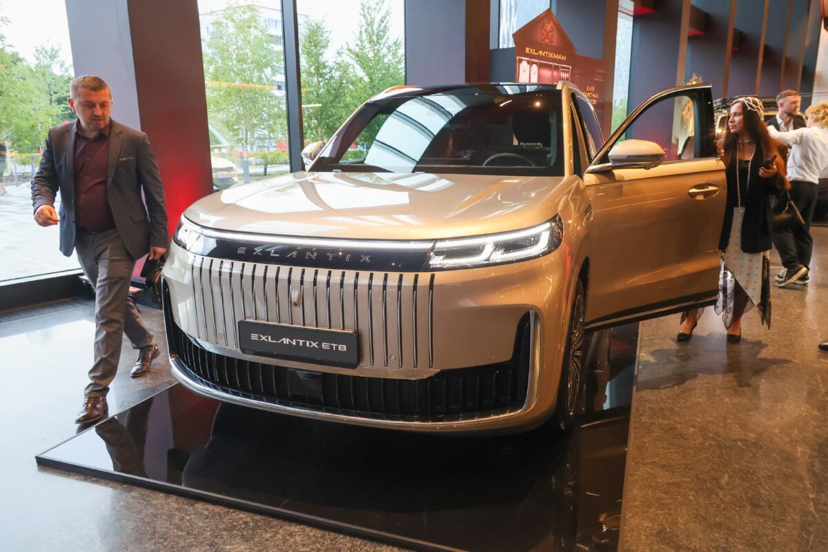 Автосалон, новый авто