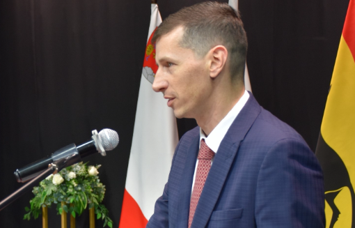 Еще один глава округа официально вступил в должность