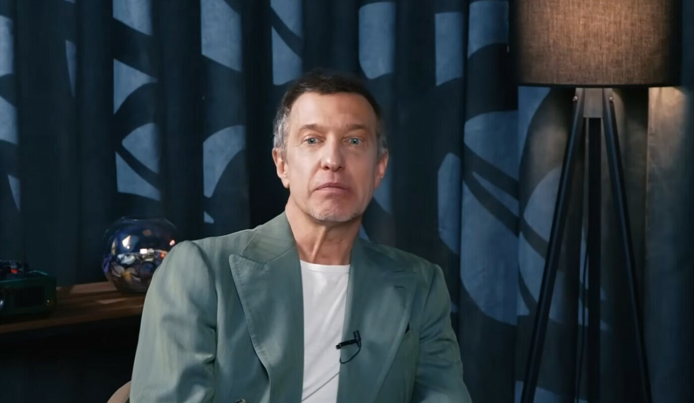 критик Сергей Соседов