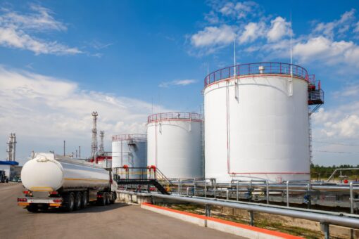 Россия будет продавать в США солярку. Спасет ли данное решение рейтинг Дональда Трампа?